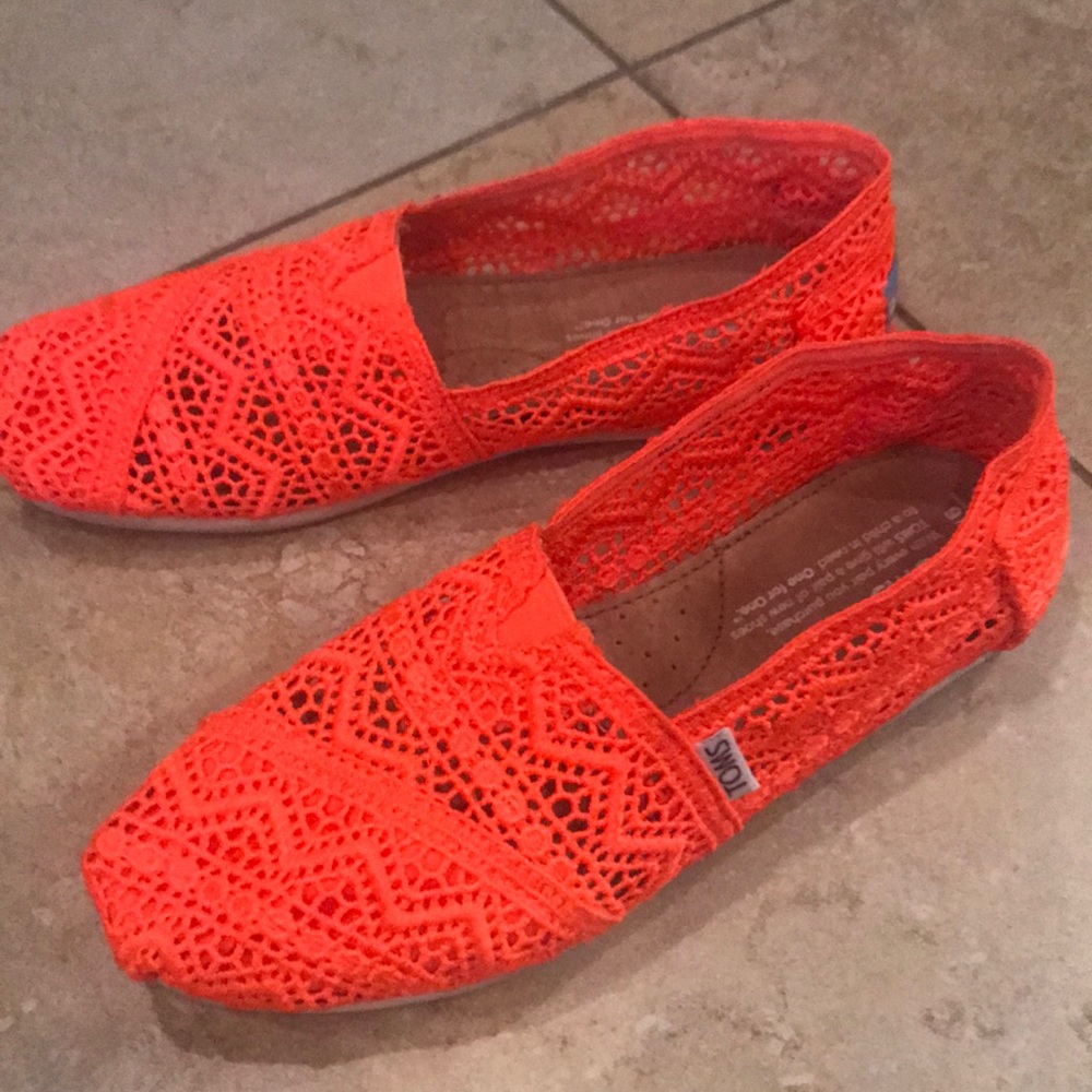 Toms women’s flat crochet Lace floral size 6 - Picture 1 of 7